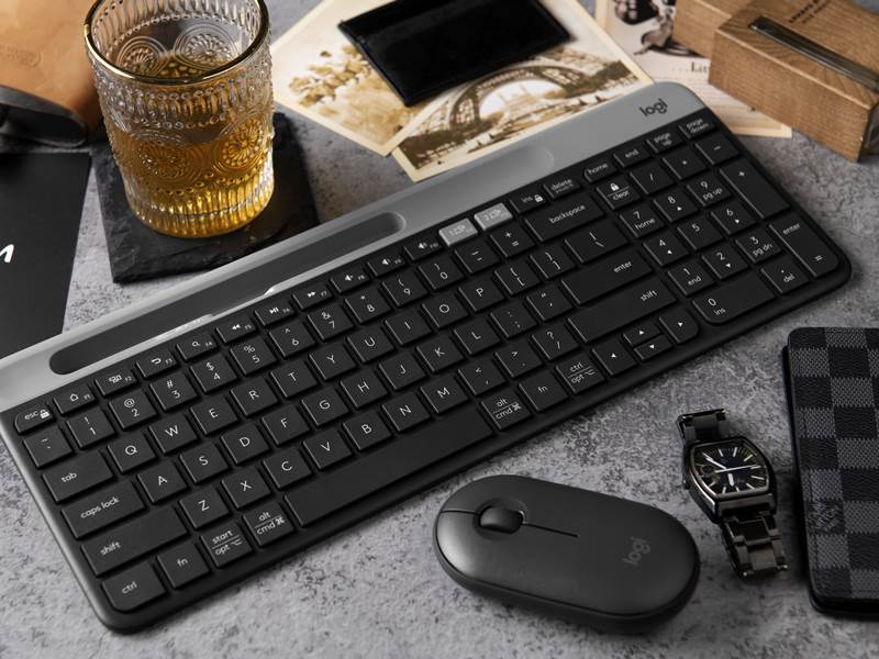 時尚OL辦公室必備 K580 ！新型藍芽鍵盤輕薄簡約，電腦、手機切換、多工作業一鍵搞定 04